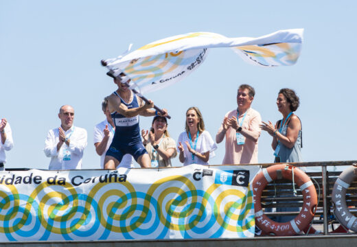 Bermeo Urdaibai e Orio Orialki erguen a bandeira de gañadores na fin de semana de traiñeiras na Coruña